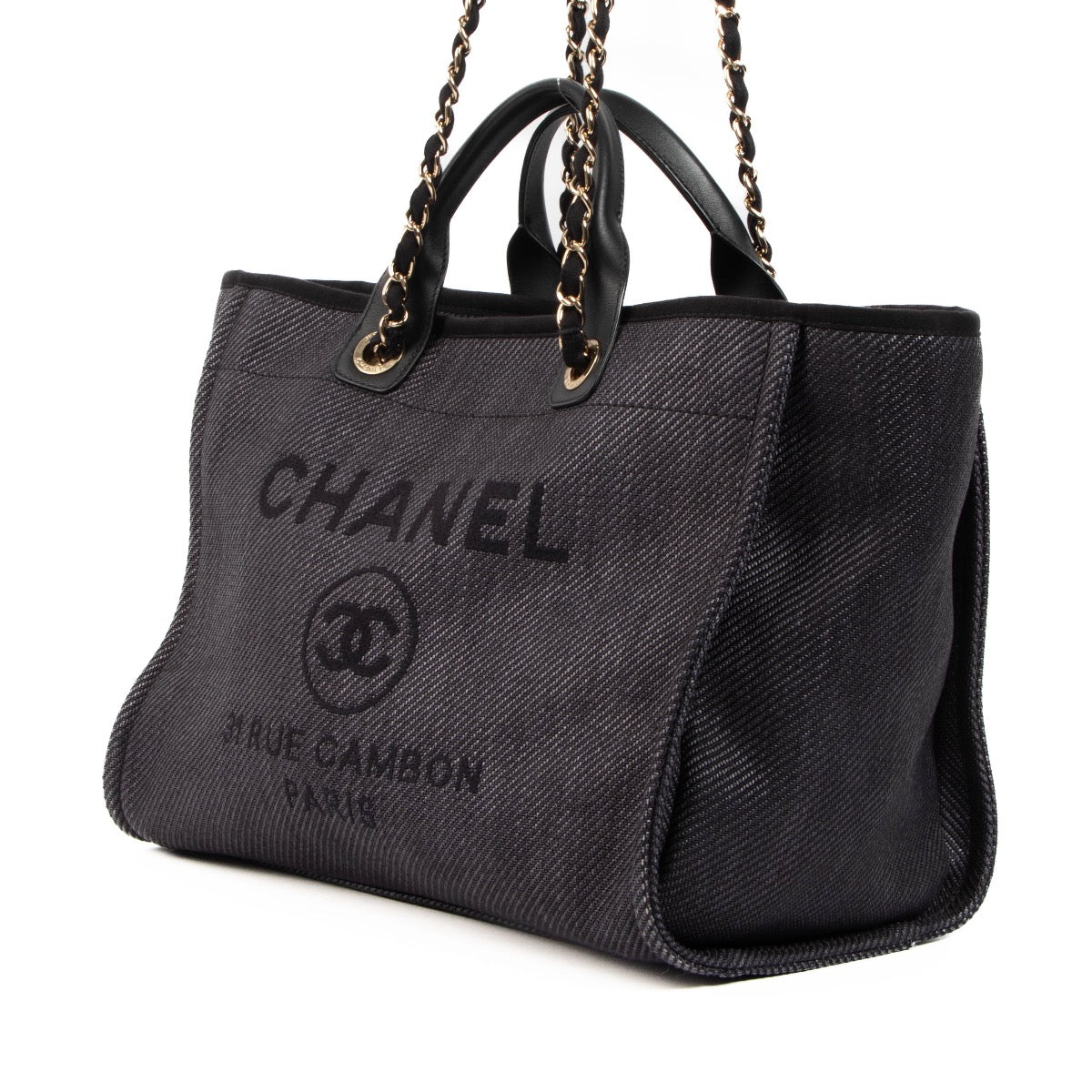 Chanel Deauville, Chanel Black Deauville, Chanel shopper, Chanel mixed fibers, Chanel handbag, Chanel bag, Chanel preloved, Chanel preloved Deauville, Deauville, Chanel Paris, Chanel, Labellov, Preloved,