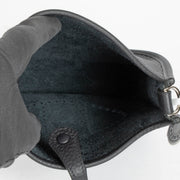 Shop safe online at Labellov in Antwerp, Brussels and Knokke this 100% authentic second hand Hermès Evelyne 16 Amazone Black PHW. Veilig online tweedehands authentieke Hermès Evelyne 16 Amazone Black PHW kopen bij Labellov