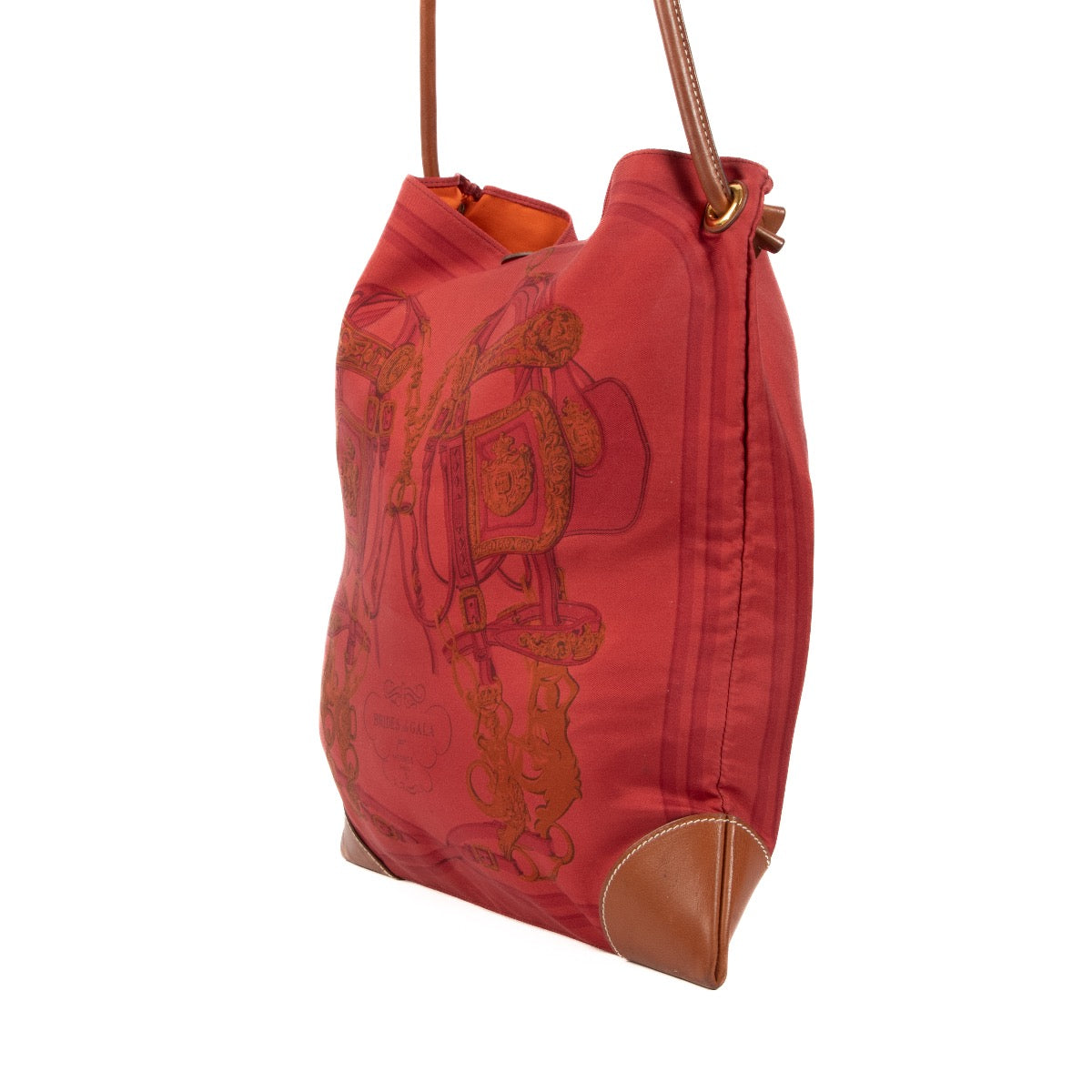 Shop safe online at Labellov in Antwerp, Brussels and Knokke this 100% authentic second hand Hermès Silk Brides De Gala Scarf Bag