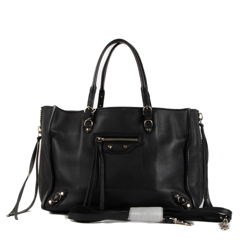 Shop safe online at Labellov in Antwerp, Brussels and Knokke this 100% authentic second hand Balenciaga Black Mini Papier A6 Crossbody Bag