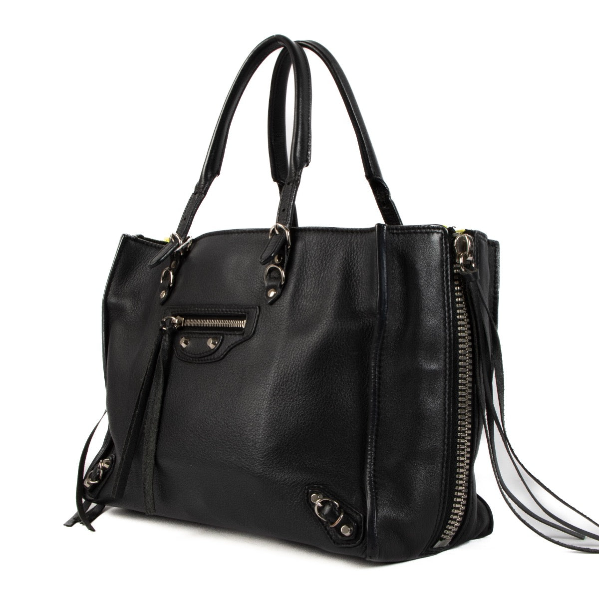Shop safe online at Labellov in Antwerp, Brussels and Knokke this 100% authentic second hand Balenciaga Black Mini Papier A6 Crossbody Bag