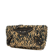 Shop safe online at Labellov in Antwerp, Brussels and Knokke this 100% authentic second hand Balenciaga Green Raffia Clutch