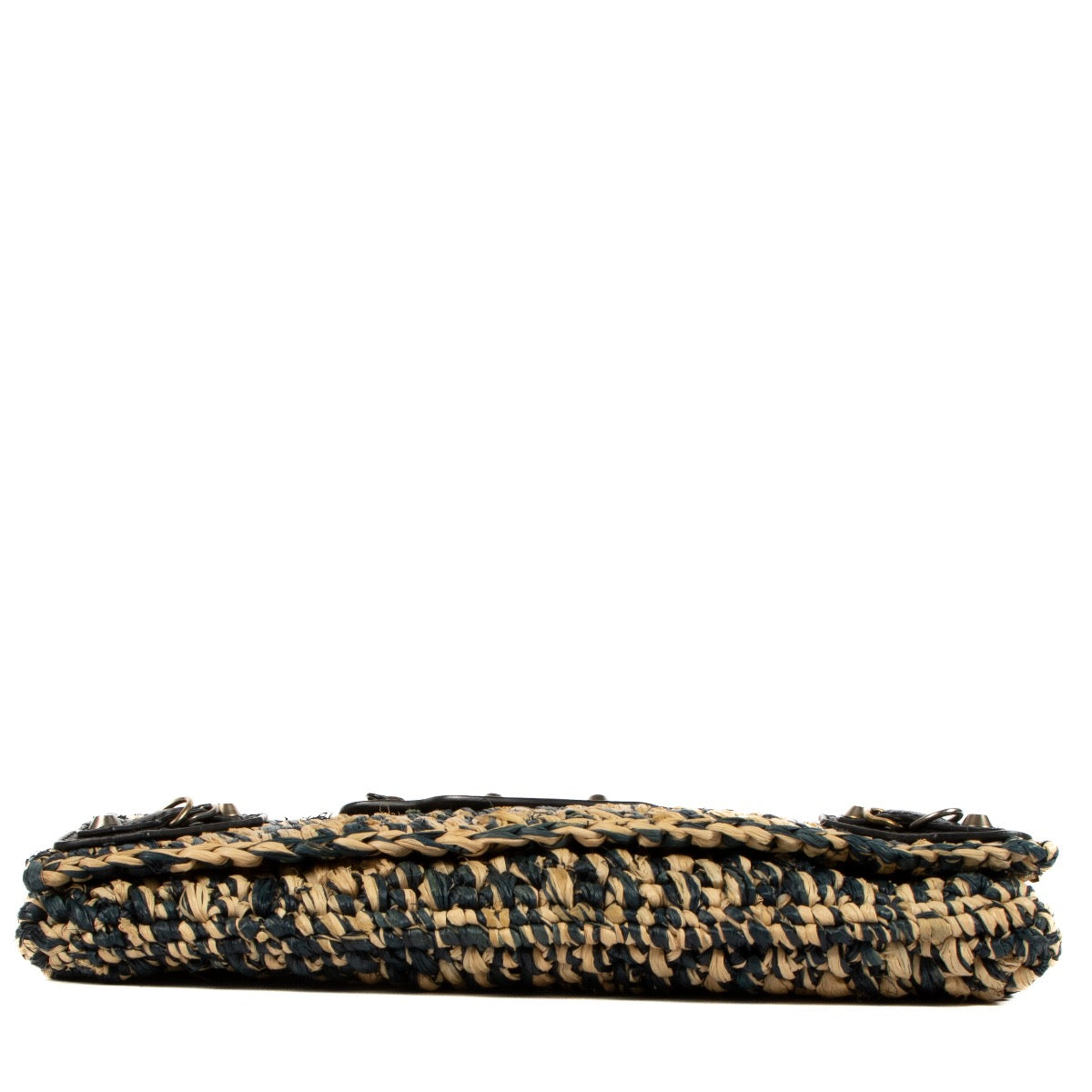 Shop safe online at Labellov in Antwerp, Brussels and Knokke this 100% authentic second hand Balenciaga Green Raffia Clutch