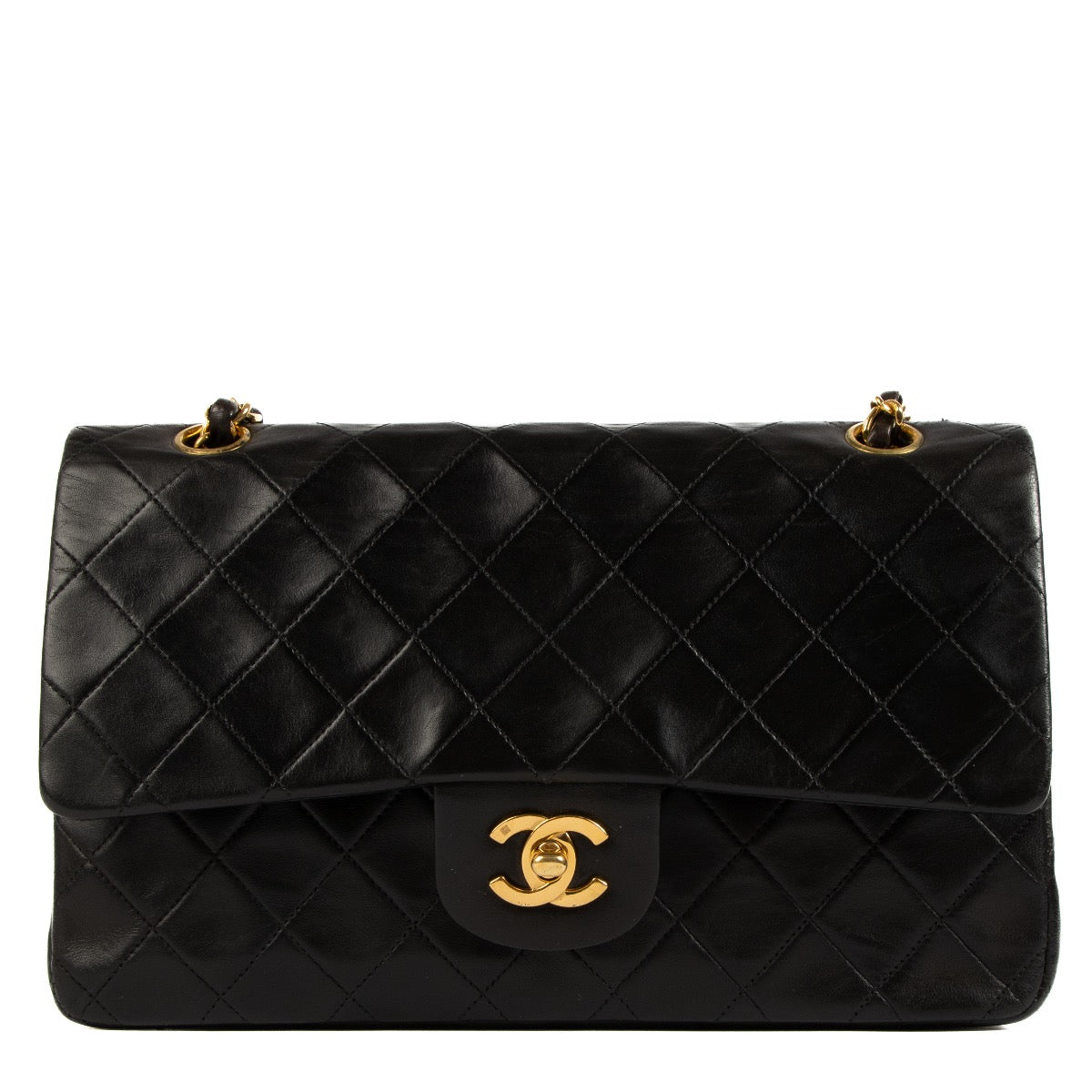 Shop safe online at Labellov in Antwerp, Brussels and Knokke this 100% authentic second hand Chanel Black Lambskin Medium Classic Flap Bag