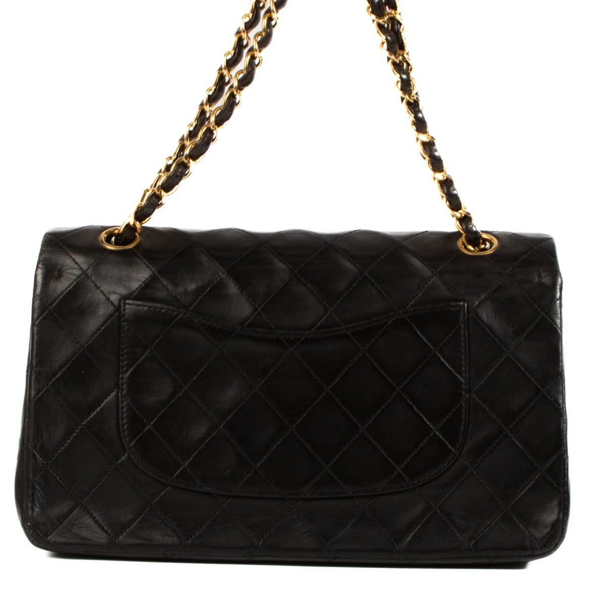 Shop safe online at Labellov in Antwerp, Brussels and Knokke this 100% authentic second hand Chanel Black Lambskin Medium Classic Flap Bag