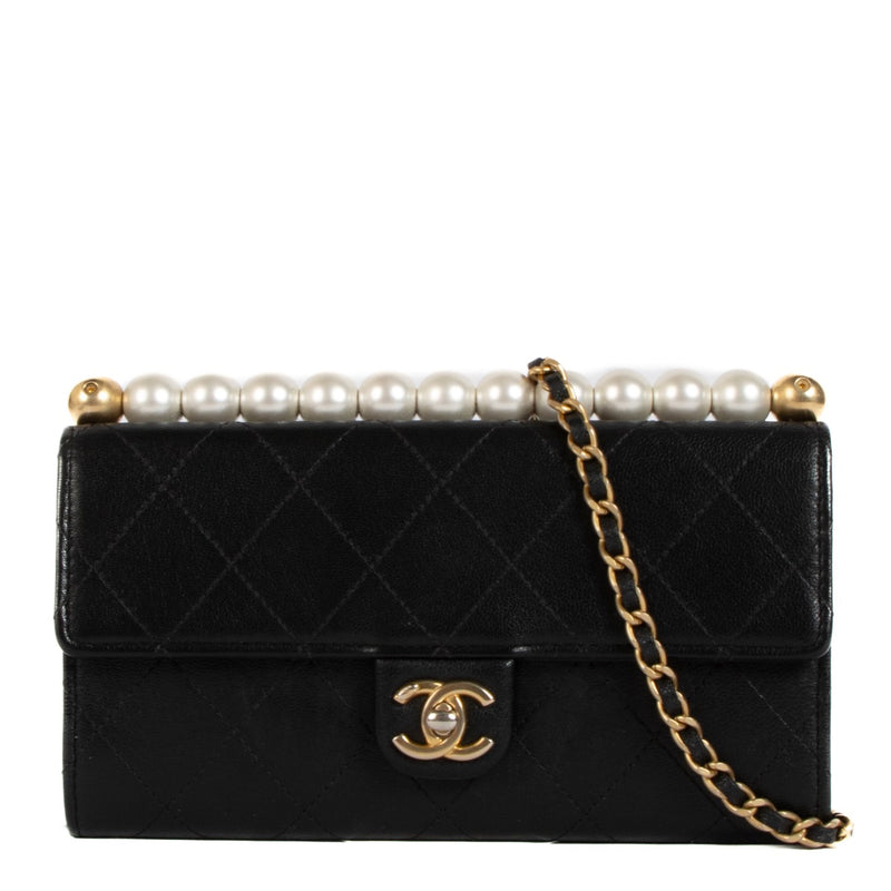 Shop 100% authentic second-hand Chanel Black Pearl Clutch on Labellov.com
