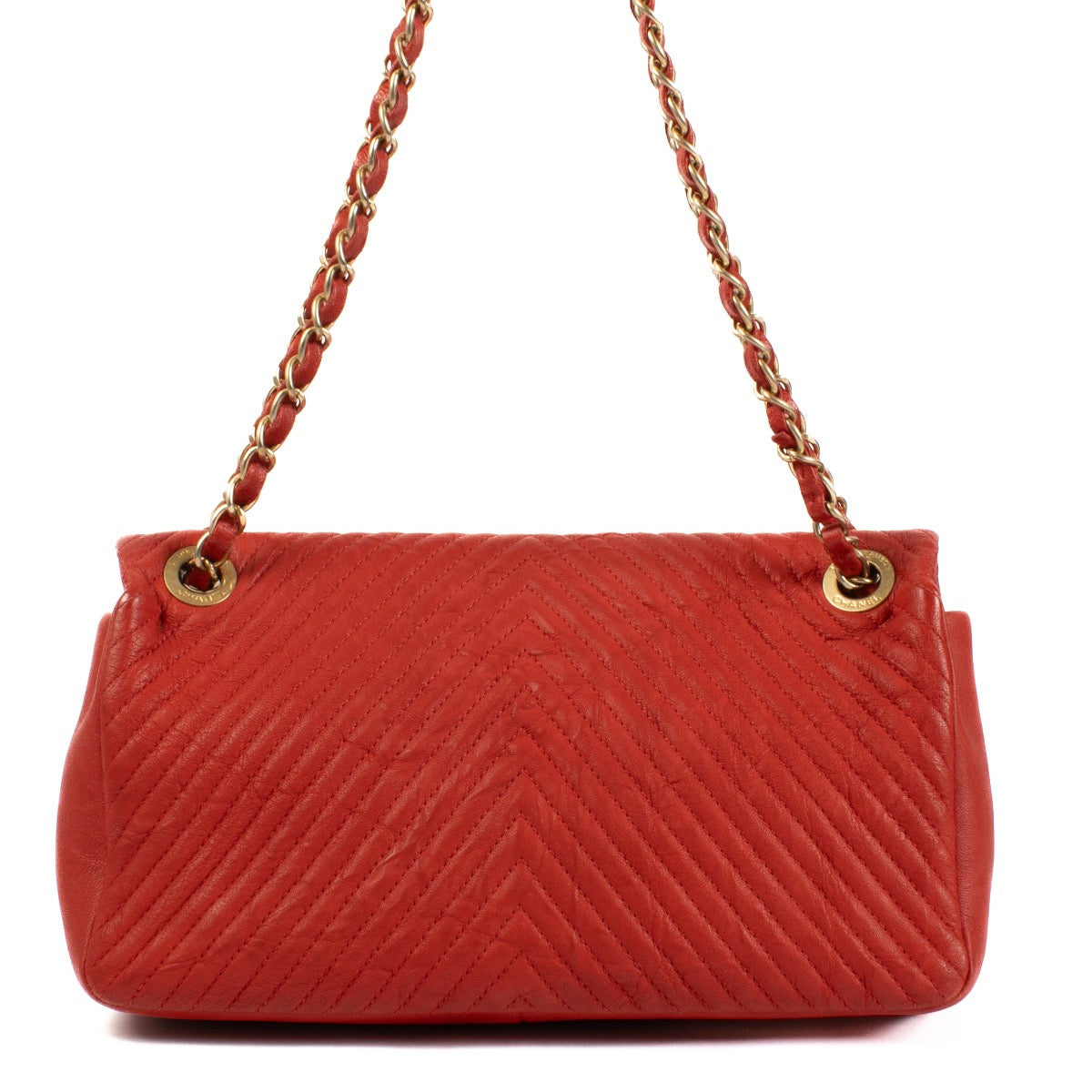 shop 100% authentic second hand Chanel Red Chevron Wrinkled Goatskin Medallion Flap Bag on Labellov.com