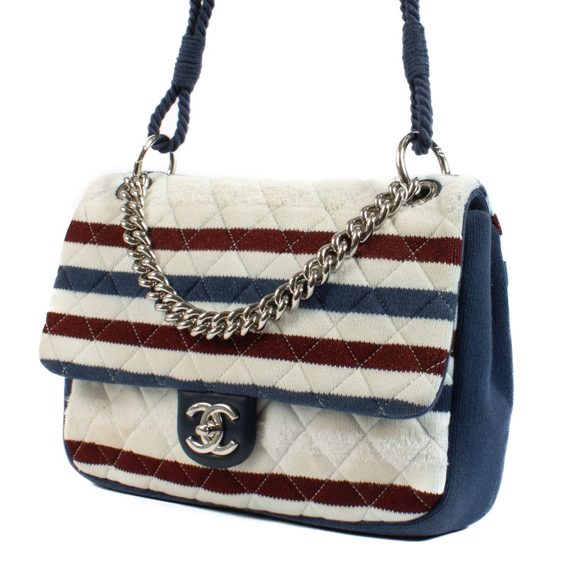 Shop safe online at Labellov in Antwerp, Brussels and Knokke this 100% authentic second hand Chanel Blue Jumbo Jersey Rope Classic Flap Bag