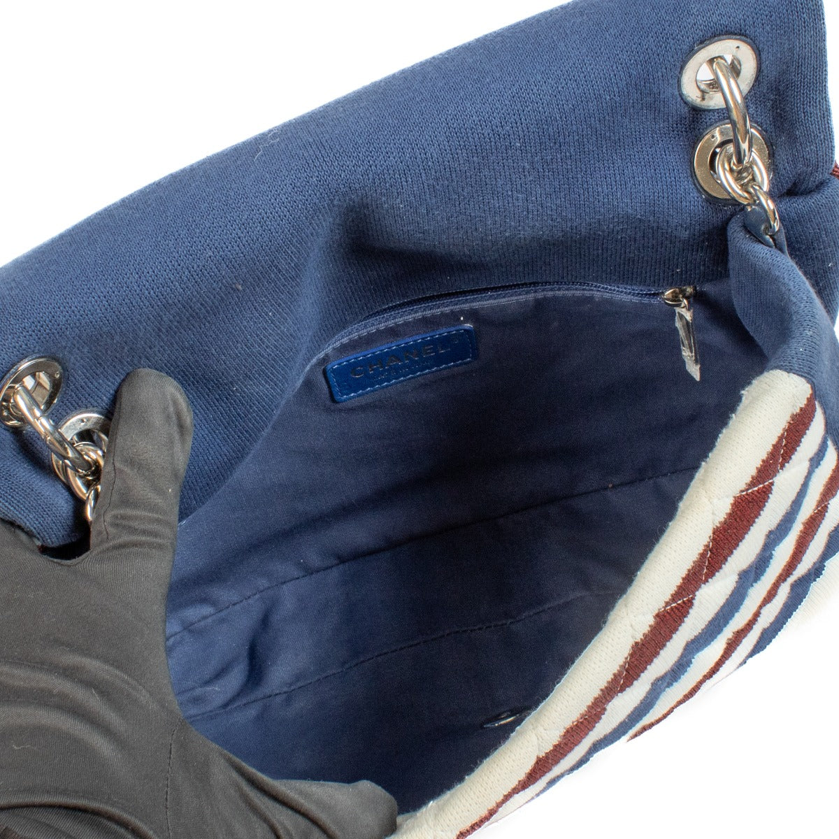 Shop safe online at Labellov in Antwerp, Brussels and Knokke this 100% authentic second hand Chanel Blue Jumbo Jersey Rope Classic Flap Bag