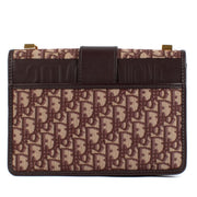Shop safe online at Labellov in Antwerp, Brussels and Knokke this 100% authentic second hand Christian Dior Burgundy Oblique Montaigne 30