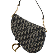 Shop safe online at Labellov in Antwerp, Brussels and Knokke this 100% authentic second hand Christian Dior Oblique Canvas Saddle Bag