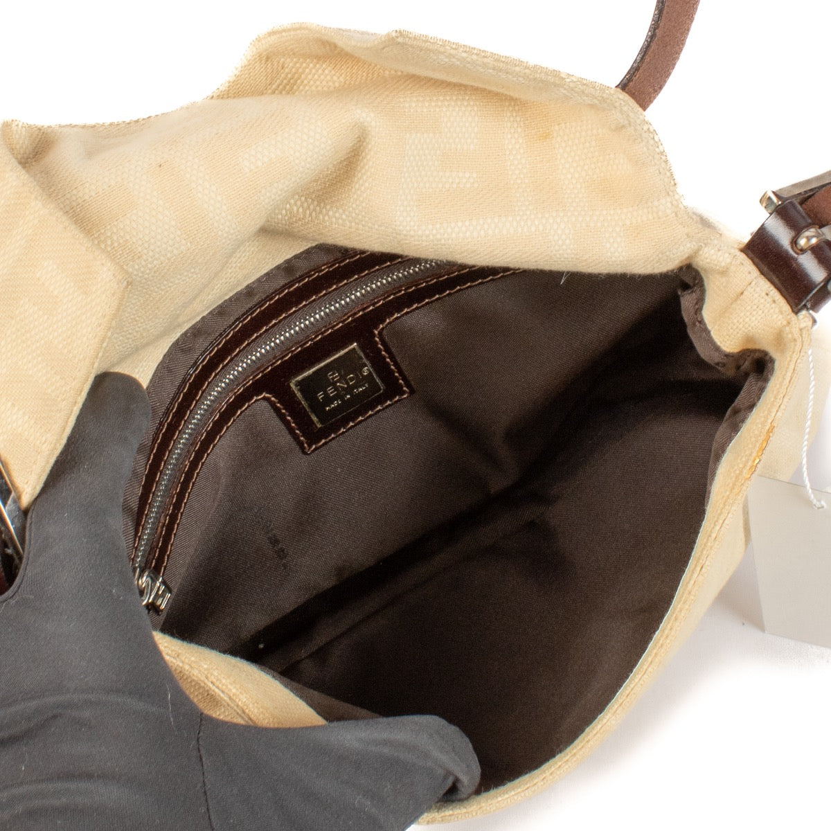 shop 100% authentic second hand Fendi Beige Baguette Shoulder Bag on Labellov.com