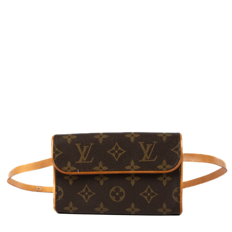 Shop safe online at Labellov in Antwerp, Brussels and Knokke this 100% authentic second hand Louis Vuitton Monogram Florentine Pochette Clutch