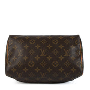 Shop safe online at Labellov in Antwerp, Brussels and Knokke this 100% authentic second hand Louis Vuitton Monogram Canvas Speedy 25