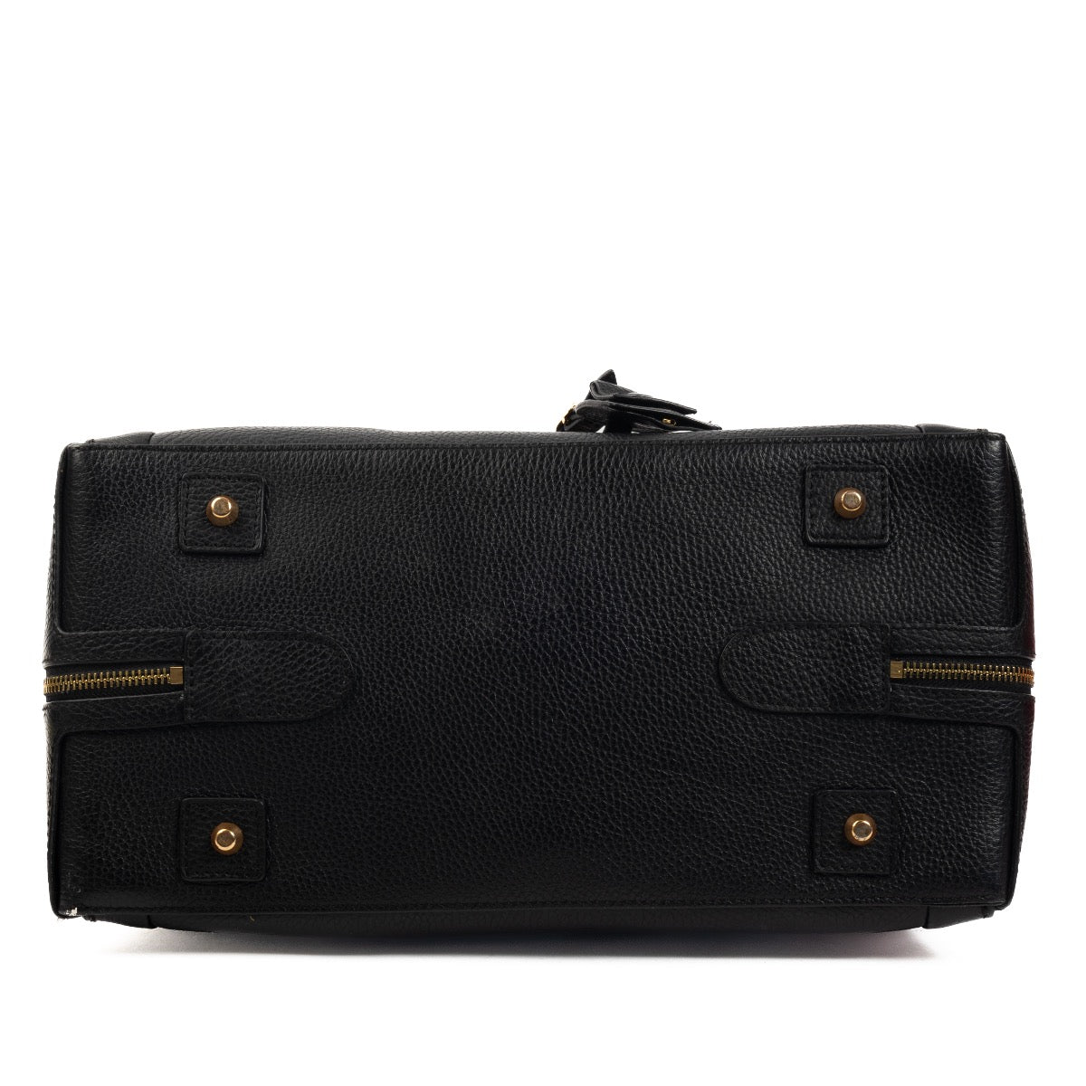 Shop Safe online at Labellov in Antwerp this 100% authentic second hand Chloé Black Grained Leather Top handle