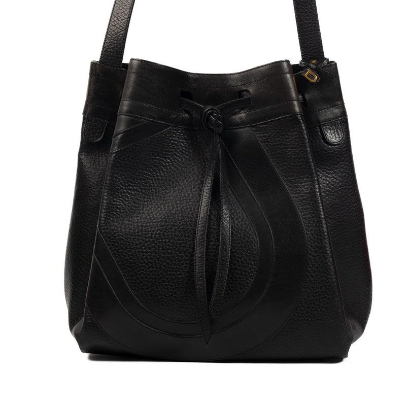 Shop 100% authentic second-hand Delvaux Black Desert Crossbody on Labellov.com