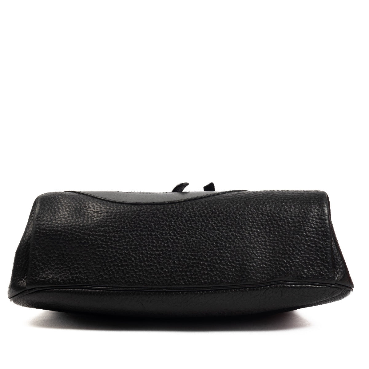 Shop 100% authentic second-hand Delvaux Black Desert Crossbody on Labellov.com