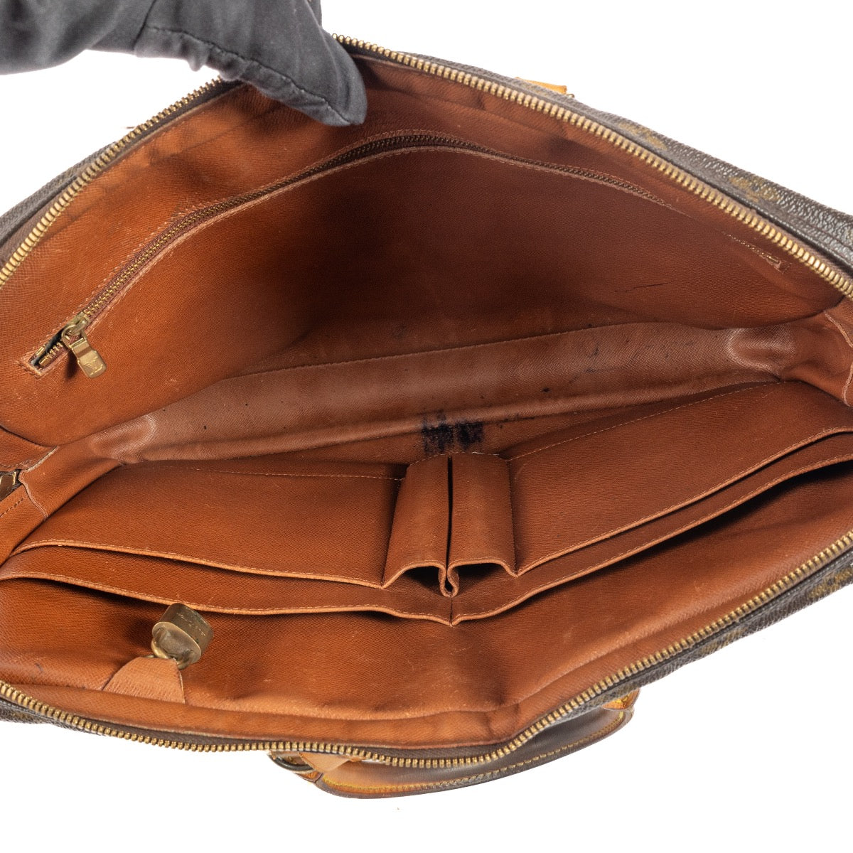 Shop 100% authentic second-hand Louis Vuitton Monogram Sirius Suitcase on Labellov.com