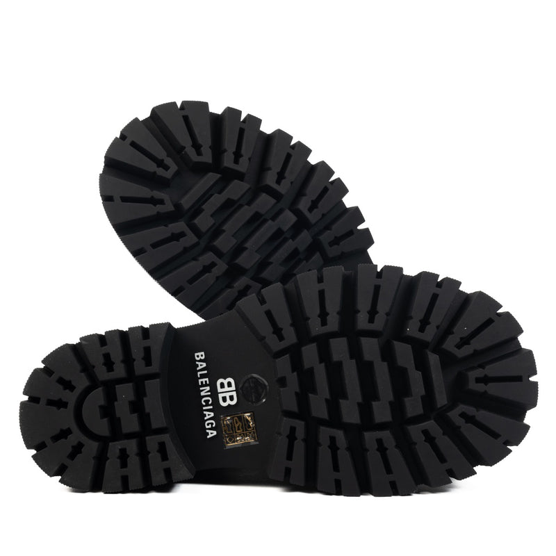 Shop 100% authentic second-hand Balenciaga Tractor Bootie L20 on Labellov.com