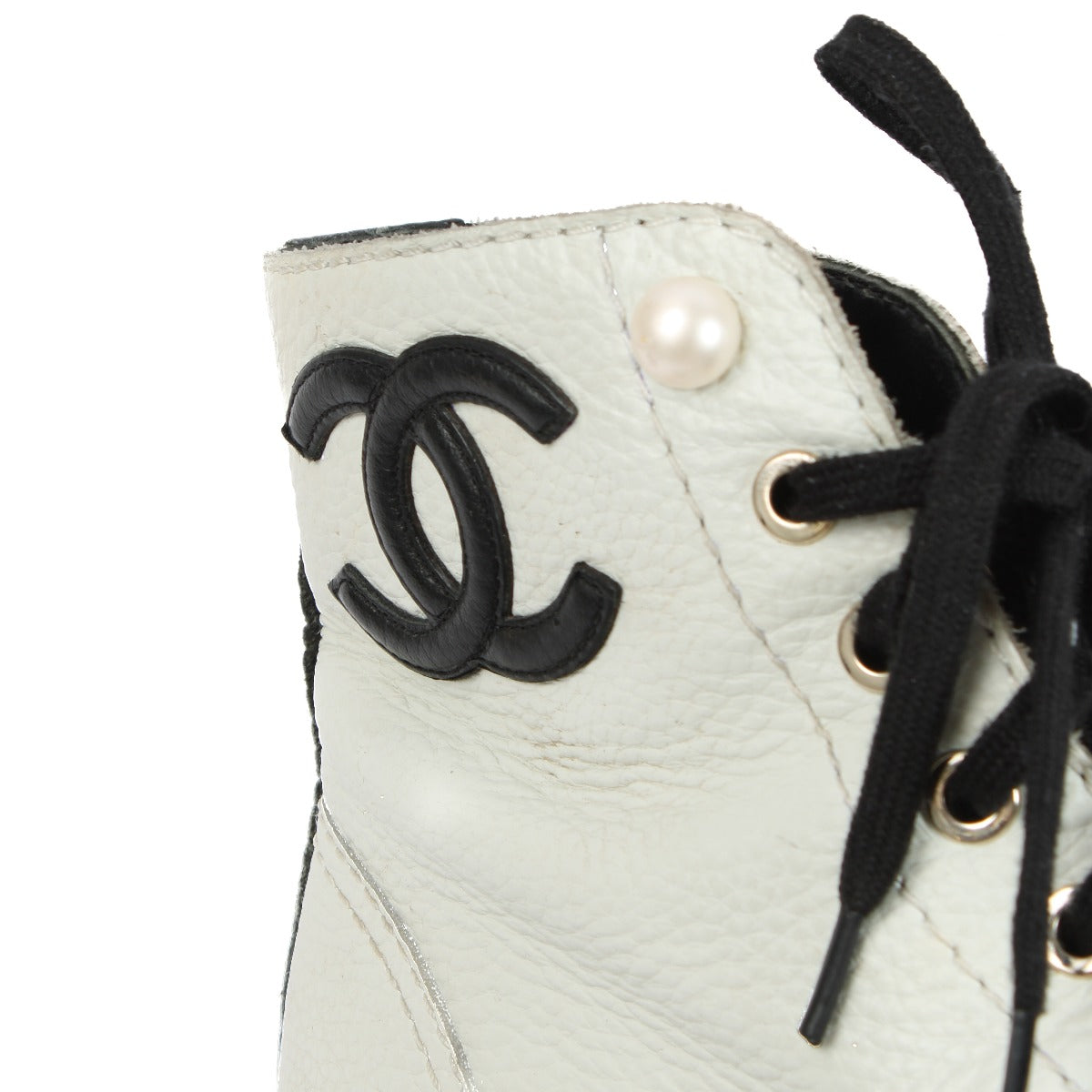 Chanel 21A White Ankle Boots - size 39