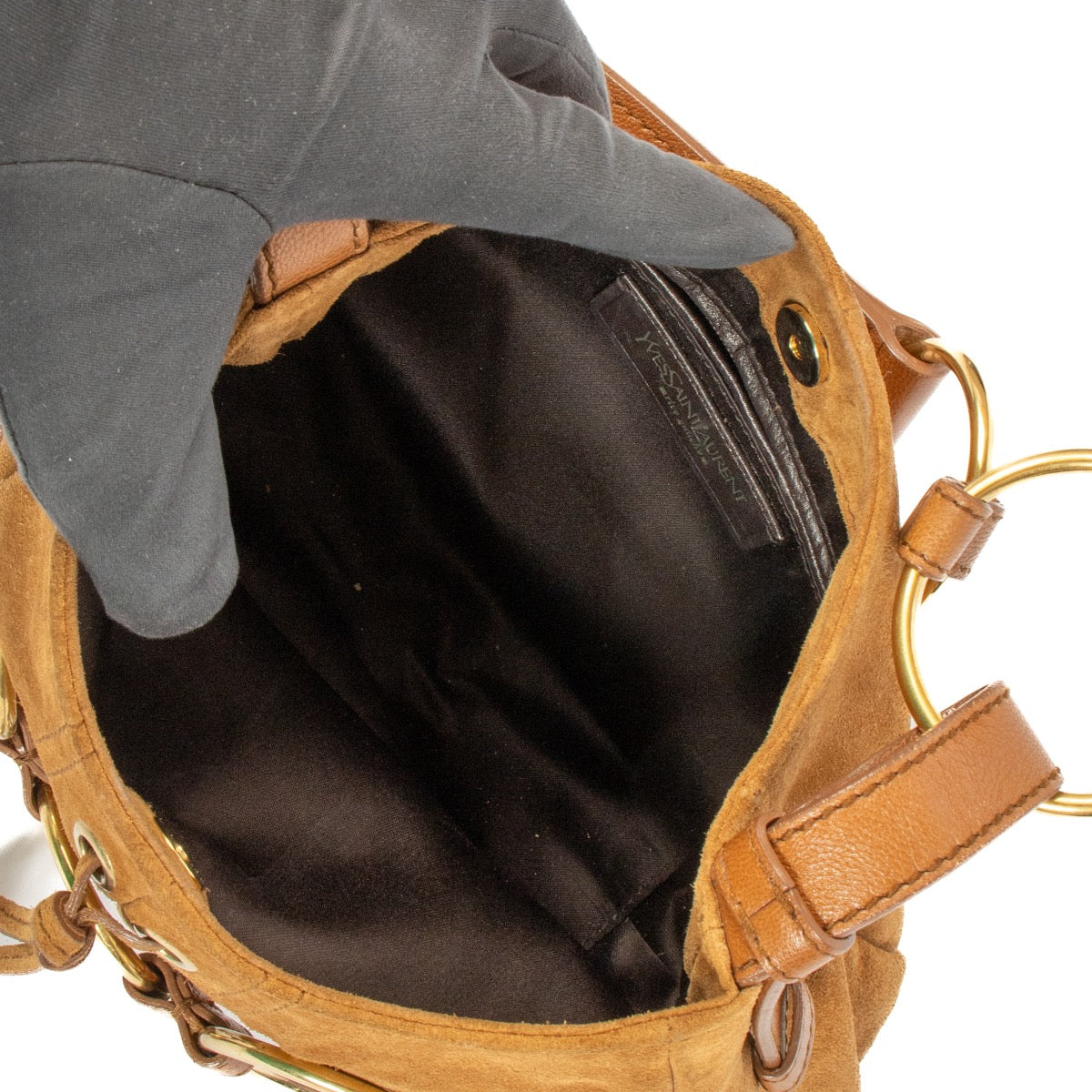 Shop safe online at Labellov in Antwerp, Brussels and Knokke this 100% authentic second hand Saint Laurent Brown Suede Shoulder Bag