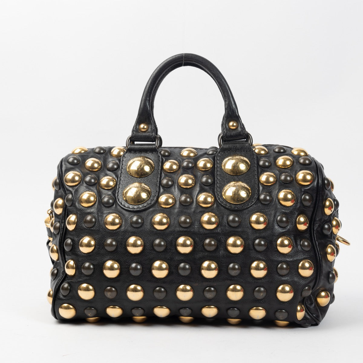 Shop safe online at Labellov in Antwerp, Brussels and Knokke this 100% authentic second hand gucci black gold studded babushka boston bag