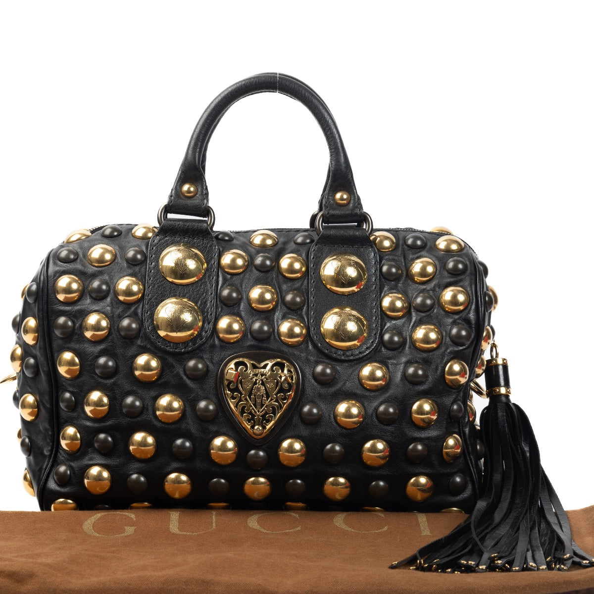 Shop safe online at Labellov in Antwerp, Brussels and Knokke this 100% authentic second hand gucci black gold studded babushka boston bag