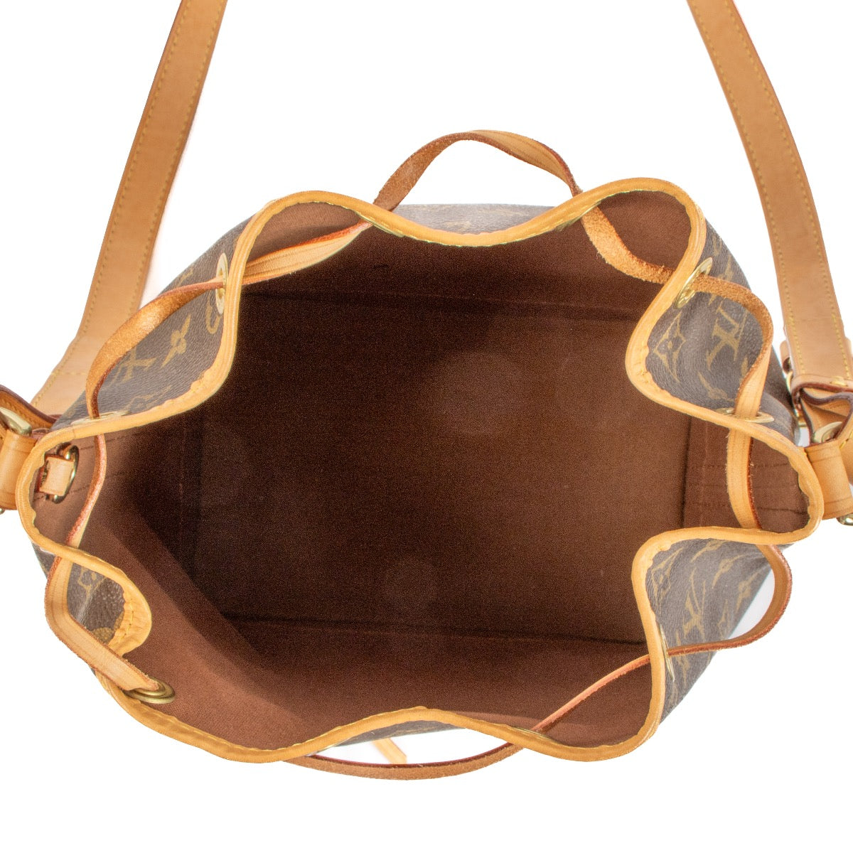 Shop safe online at Labellov in Antwerp, Brussels and Knokke this 100% authentic second hand Louis Vuitton Monogram Noe BB Shoulder Bag