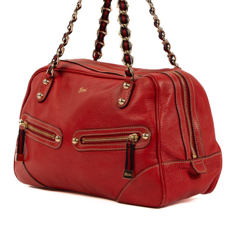 Buy real authentic Gucci Red Vintage Chain Shoulder Bag safe online at Labellov.com or in Brussels, Knokke and Antwerp