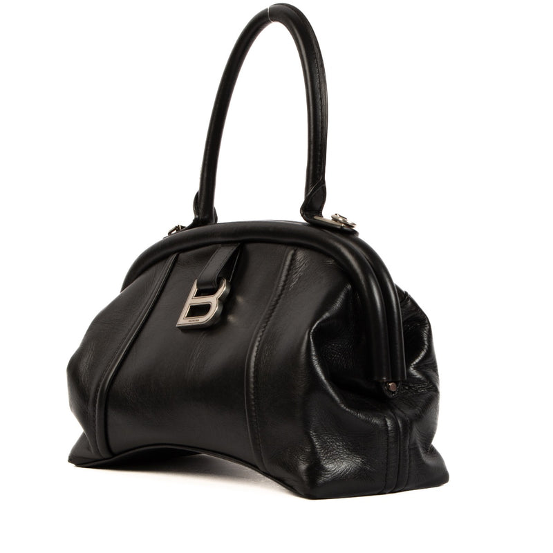 Shop 100% authentic second-hand Balenciaga Editor Top Handle on Labellov.com