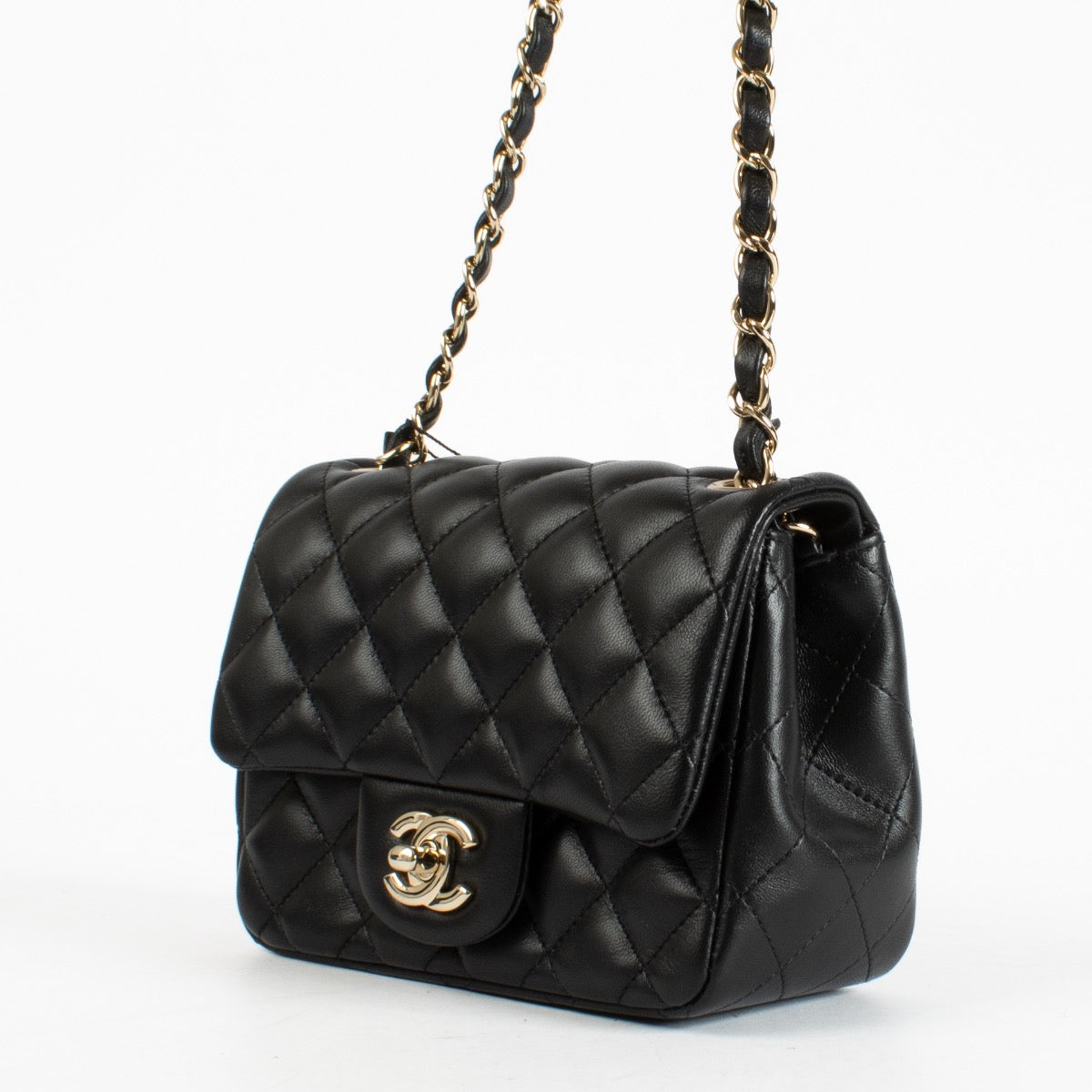 Authentic Second Hand Chanel Black Mini Square Classic flap bag on Labellov.com