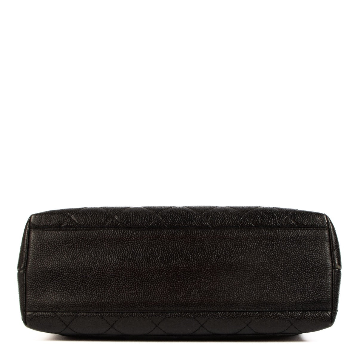 Shop safe online at Labellov in Antwerp, Brussels and Knokke this 100% authentic second hand Chanel Black Caviar Leather Vintage Coco Top Handle