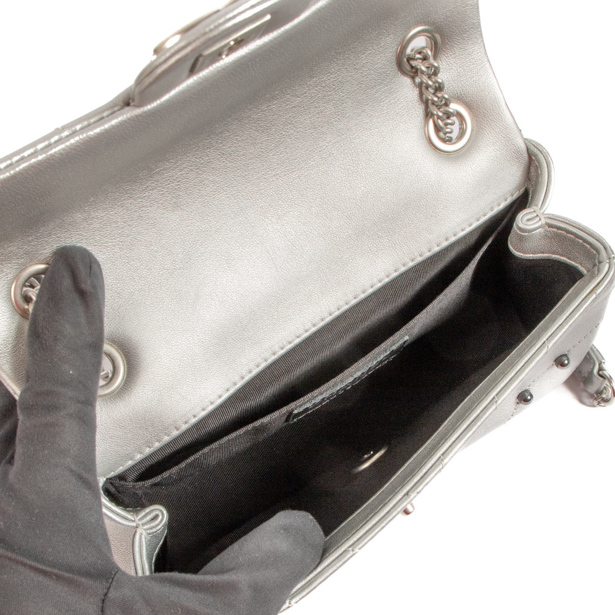 Shop 100% authentic second-hand Chanel Silver Chevron Pearl Classic Flap Bag on Labellov.com