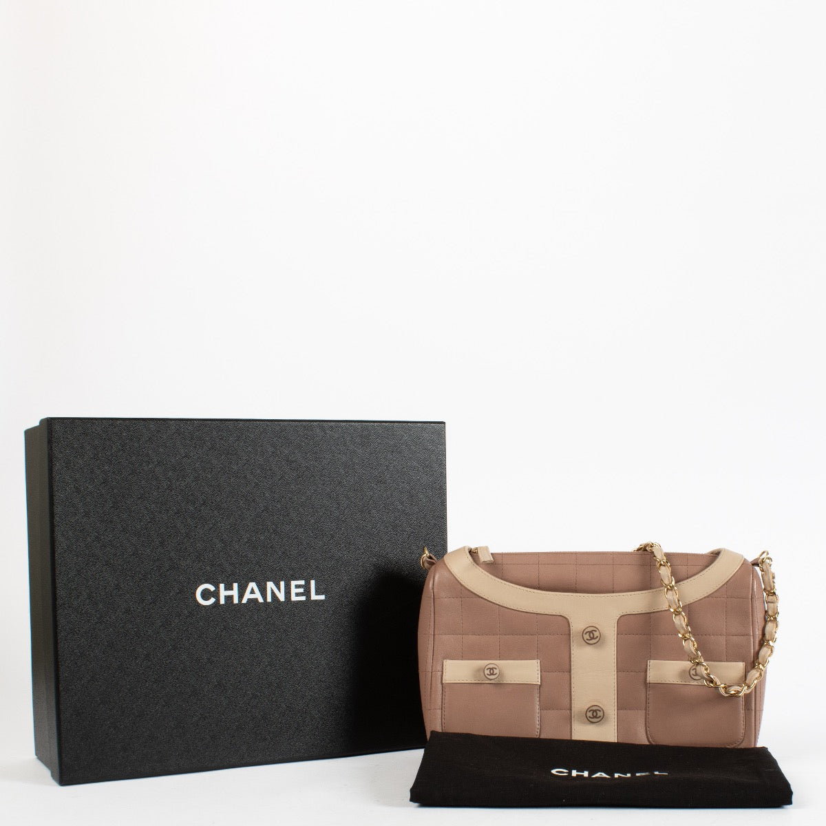 Authentic Preloved Chanel Pink Vintage Gril Shoulder bag on Labellov.com