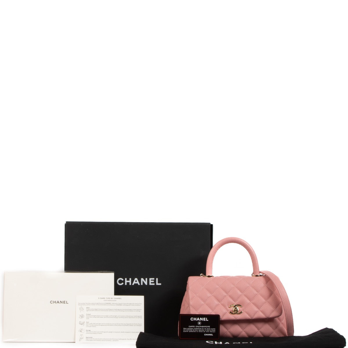 Shop safe online at Labellov in Antwerp, Brussels and Knokke this 100% authentic second hand Chanel Pink Caviar Leather Small Coco Top Handle