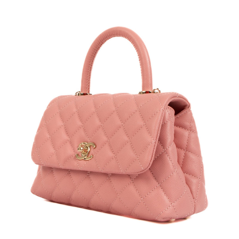 Shop safe online at Labellov in Antwerp, Brussels and Knokke this 100% authentic second hand Chanel Pink Caviar Leather Small Coco Top Handle
