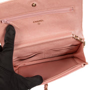 Shop safe online at Labellov in Antwerp, Brussels and Knokke this 100% authentic second hand Chanel Pink Iridescent Caviar Leather Wallet On Chain