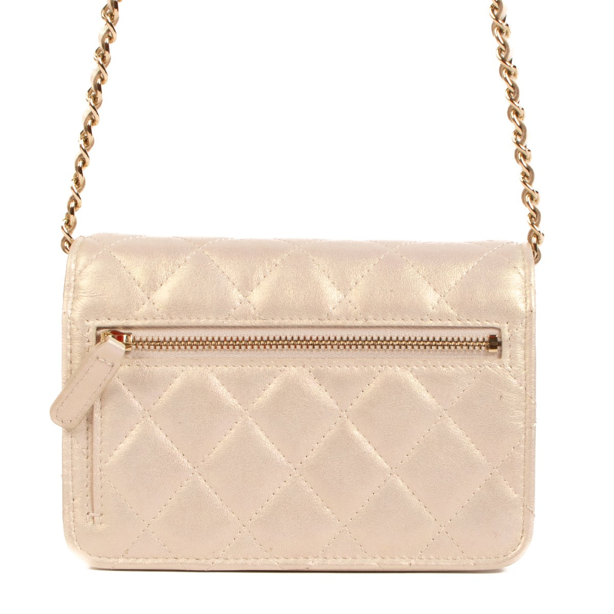 Shop 100% authentic second-hand Chanel Ivory Irridescent 20b Mini Wallet On Chain on Labellov.com