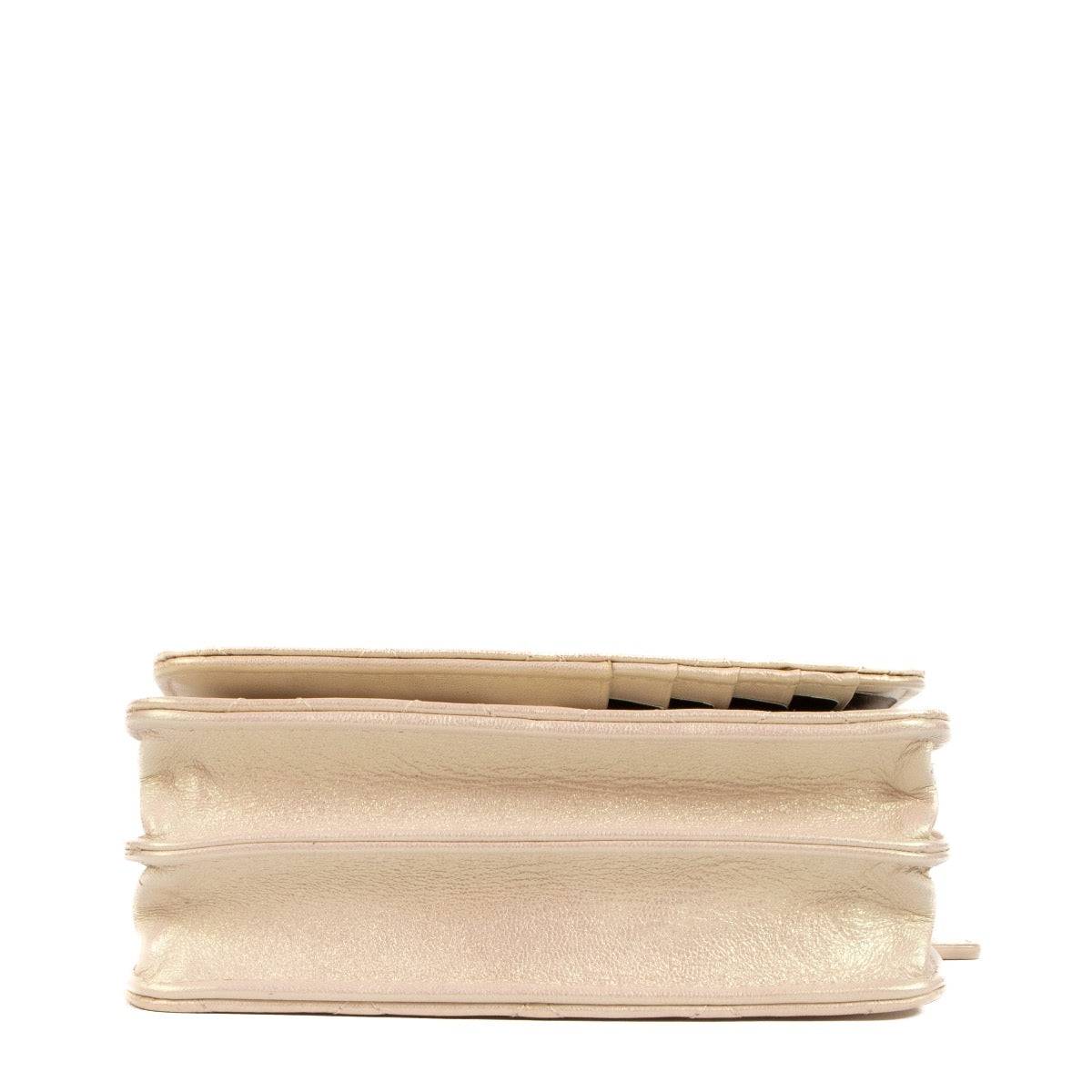 Shop 100% authentic second-hand Chanel Ivory Irridescent 20b Mini Wallet On Chain on Labellov.com