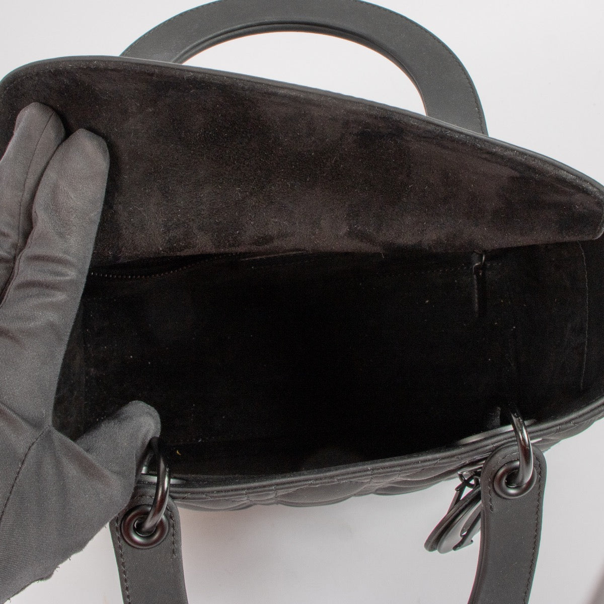 Shop safe online at Labellov in Antwerp Brussels and Knokke this 100% authentic second hand Christian Dior Black Ultramatte Medium Lady Dior