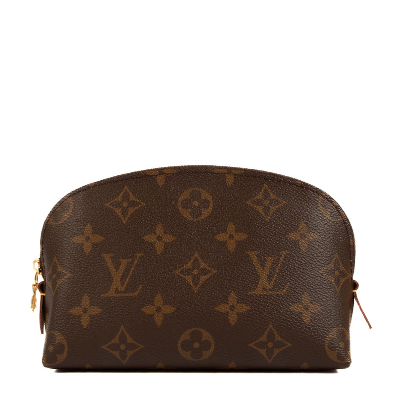 Shop safe online at Labellov in Antwerp, Brussels and Knokke this 100% authentic second hand Louis Vuitton Monogram Canvas Make-up Pouch