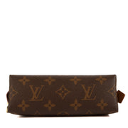 Shop safe online at Labellov in Antwerp, Brussels and Knokke this 100% authentic second hand Louis Vuitton Monogram Canvas Make-up Pouch