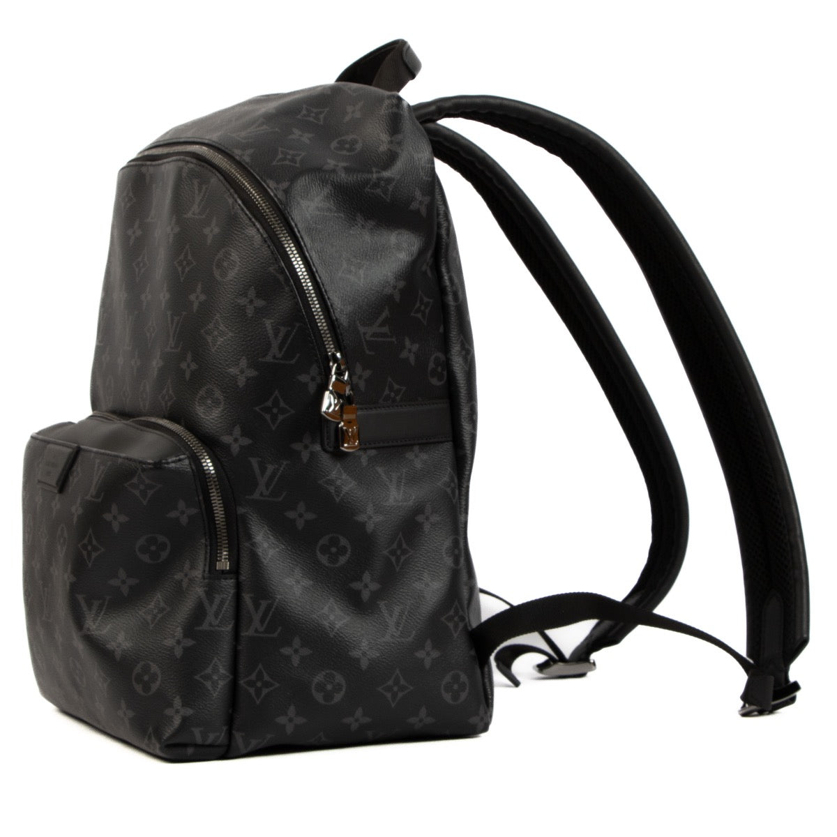 Shop safe online at Labellov in Antwerp, Brussels and Knokke this 100% authentic second hand Louis Vuitton Monogram Eclipse Discovery Backpack
