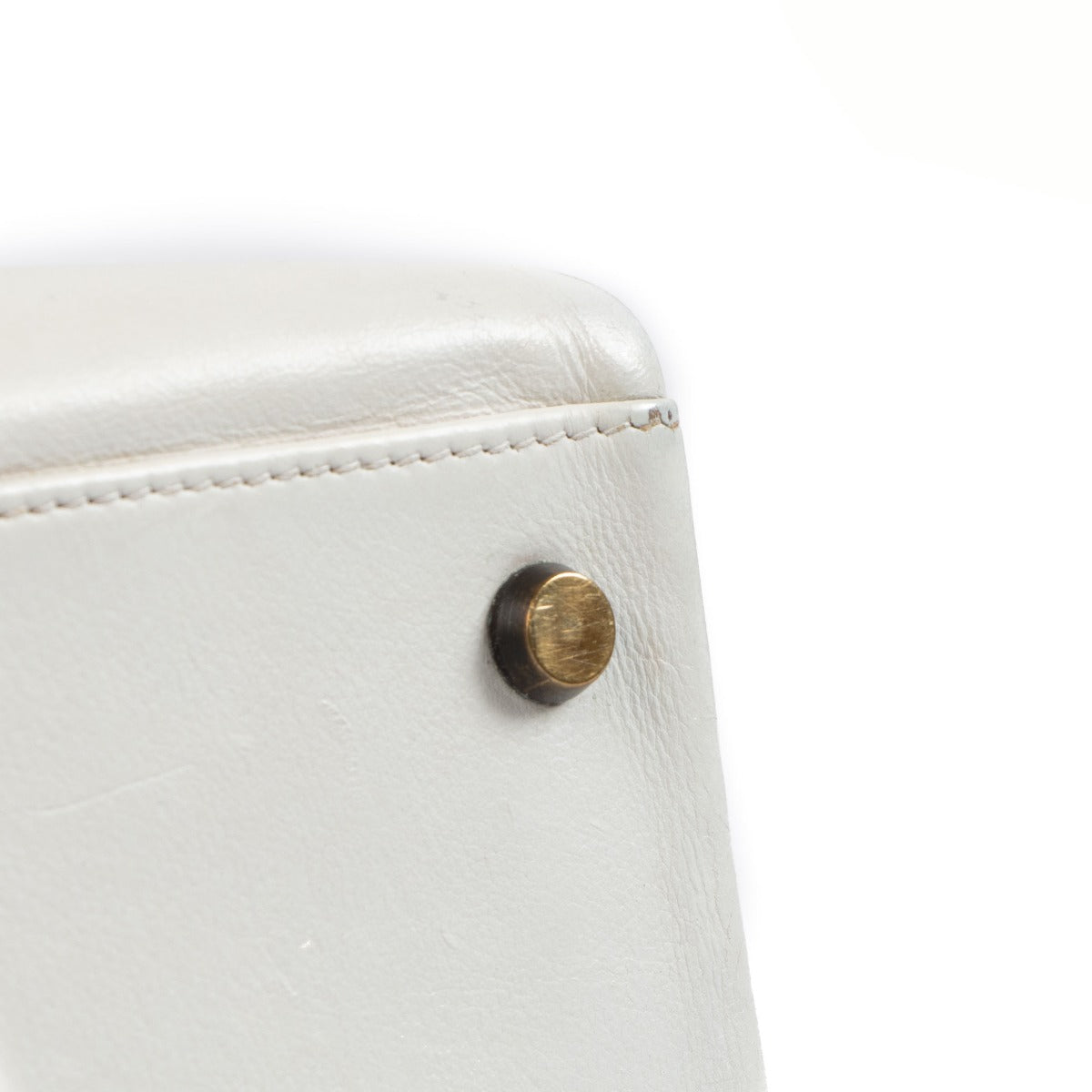 Shop second hand Hermès 1946 Vintage White Kelly 28 on www.labellov.com