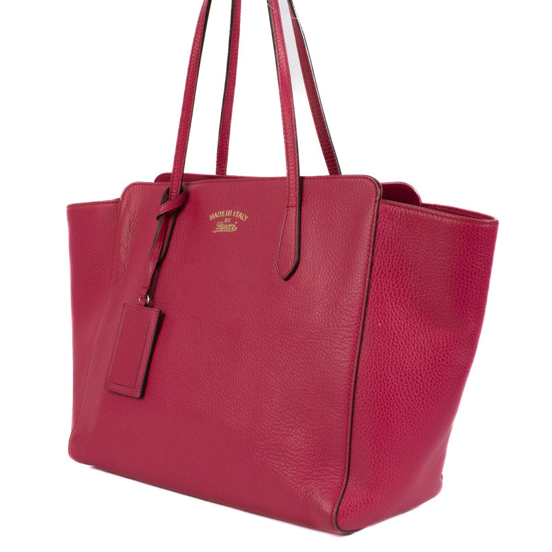 Shop 100% authentic Gucci Fuchsia Swing Shoulder Bag at Labellov.com.