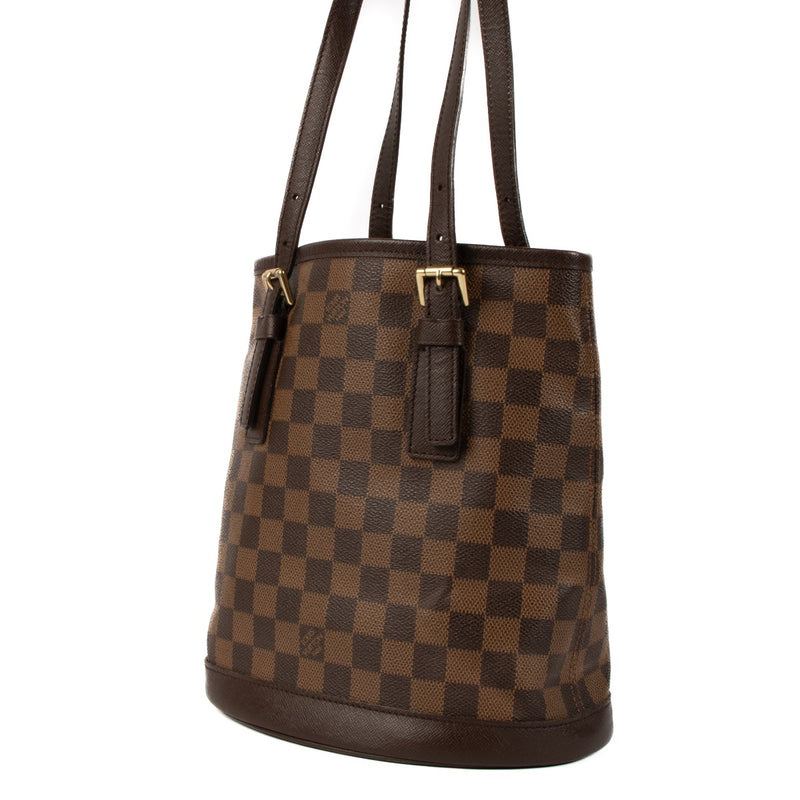 Louis Vuitton Damier Ebene Marais Bucket Bag PM . Koop authentieke tweedehands louis vuitton tassen bij labellov.com. Buy authentic second hand louis vuitton bags at labellov.com. acheter seconde main louis vuitton sacs chez labellov.com.