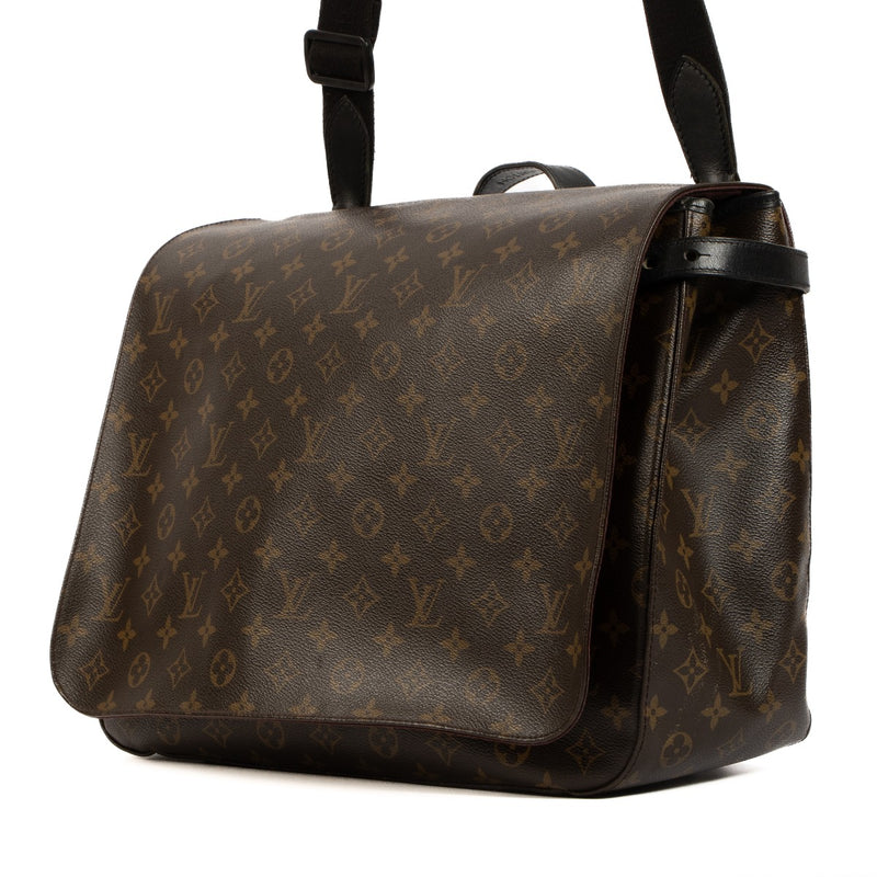 Louis Vuitton Monogram Drake Messenger Bag