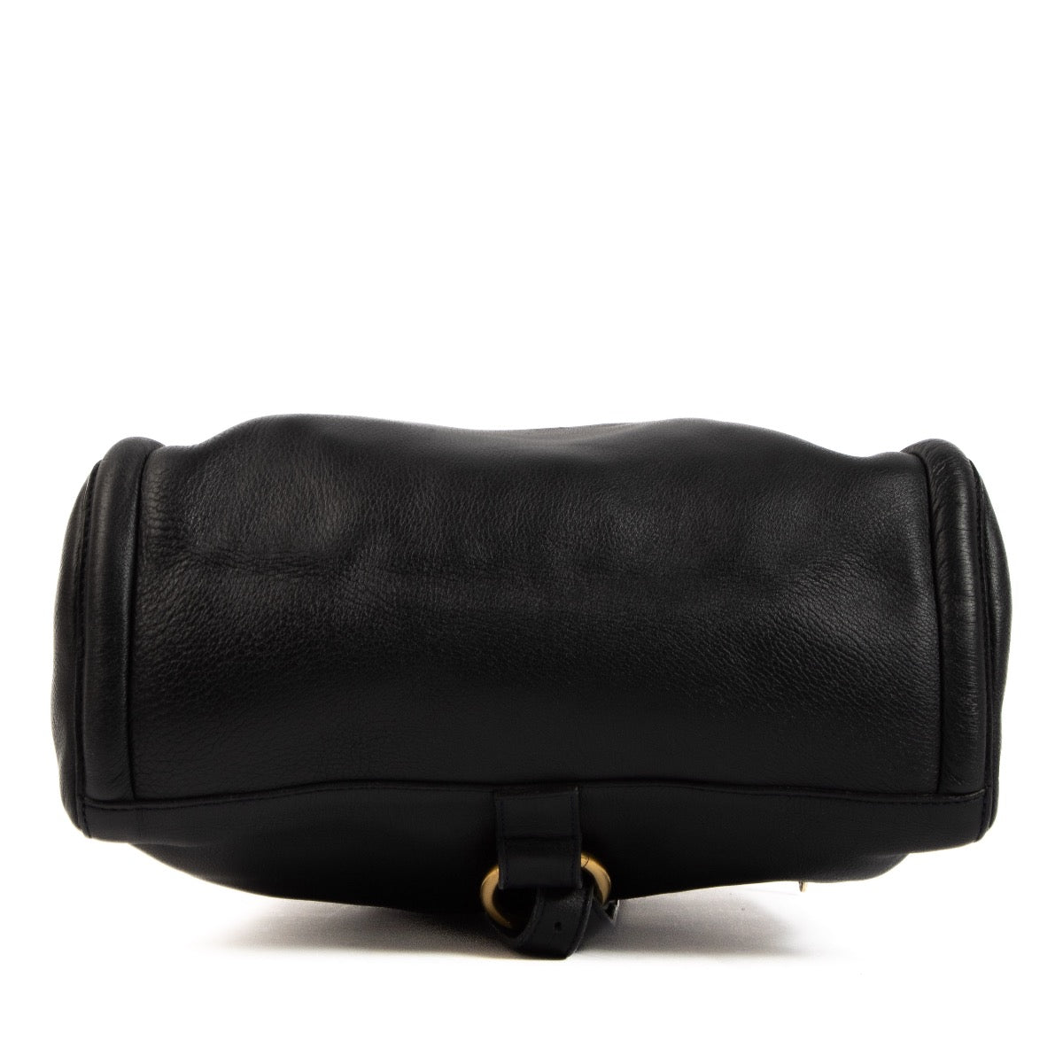 Shop safe online at labellov in Antwerp, Brussels and Knokke this 100% authentic second hand Delvaux Black Leather Corcovado Backpack