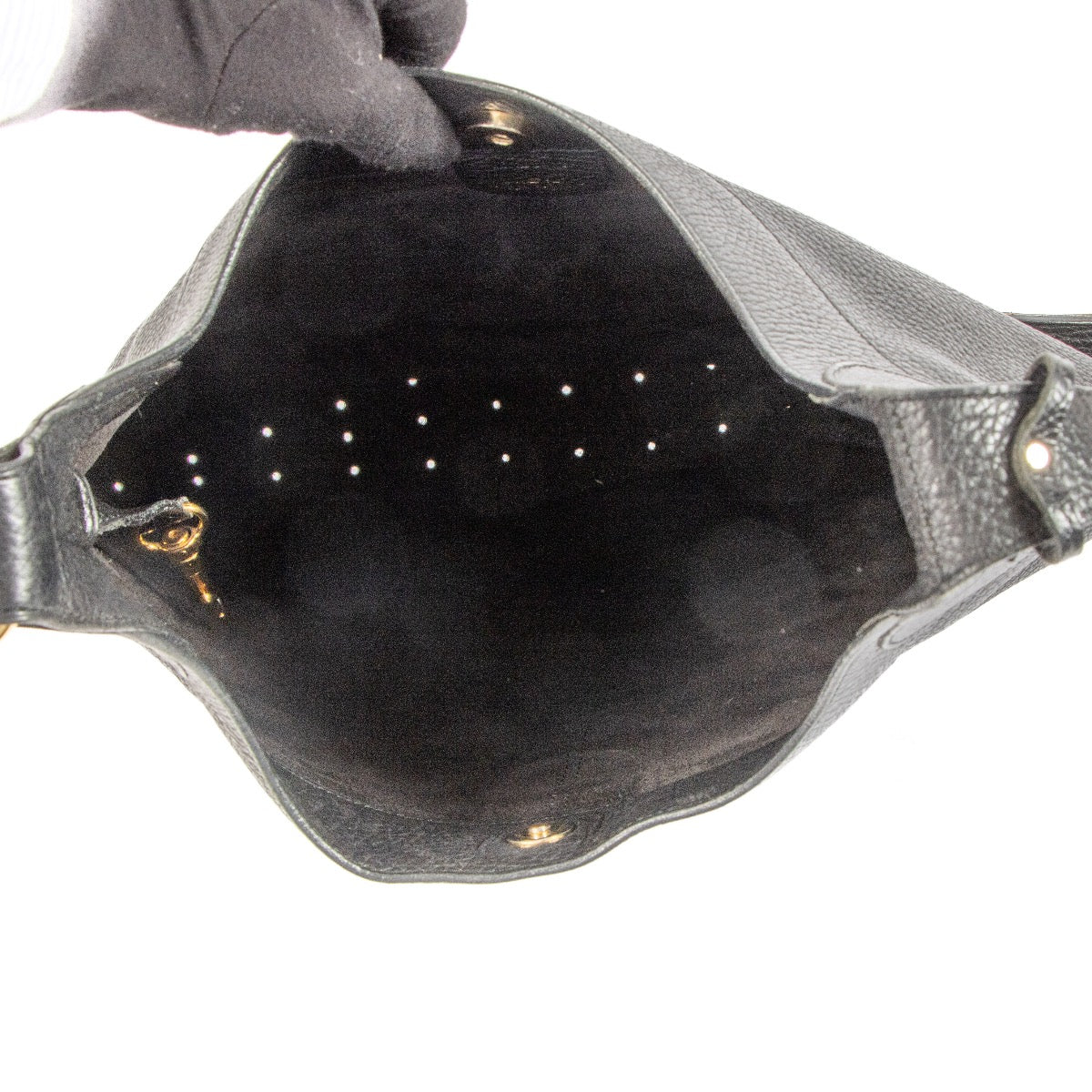 Shop safe online at Labellov in Antwerp, Brussels and Knokke this 100% authentic second hand Delvaux Black Leather Satan Shoulder Bag
