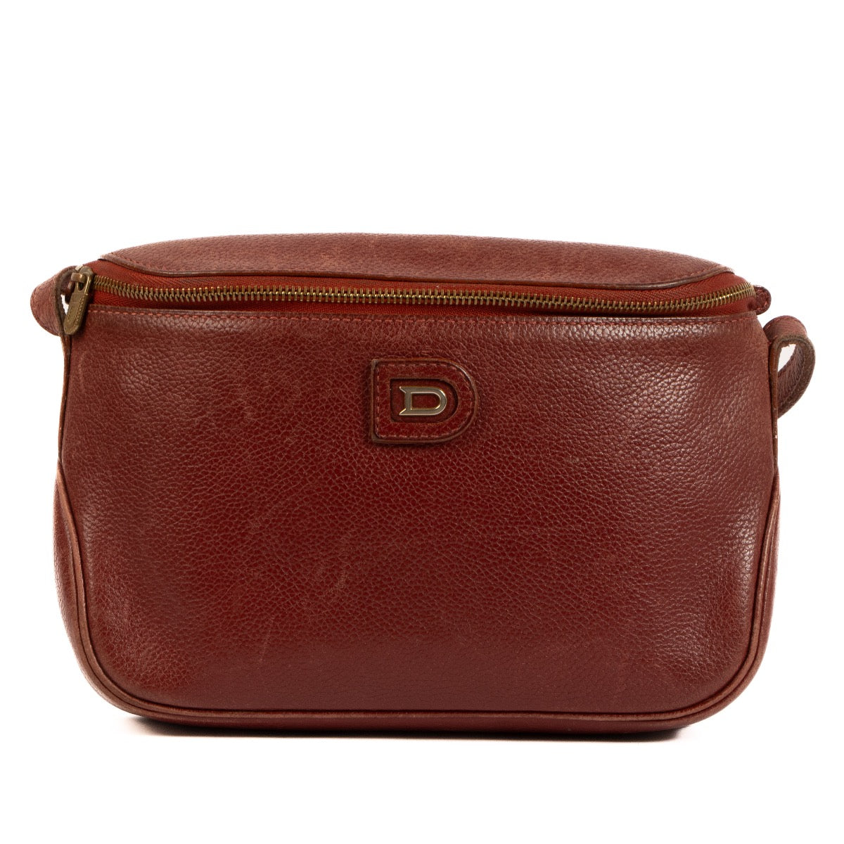 Shop 100% authentic second-hand Delvaux Macao Burgundy Leather Crossbody on Labellov.com